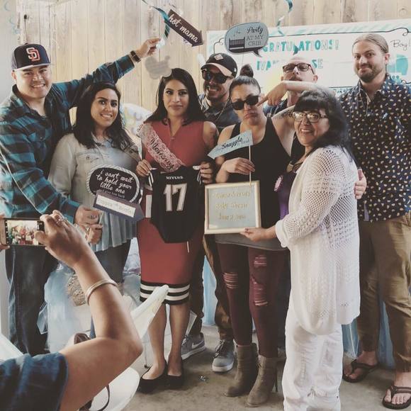 Meet your Posher, Vennese - Picture 1 of 1